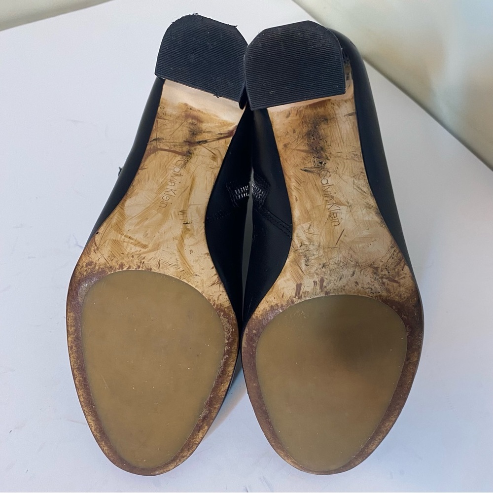CALVIN KLEIN Savana Limited Edition Mirror Heel Black Leather Booties Sz 9 *Flaw - Picture 9 of 14